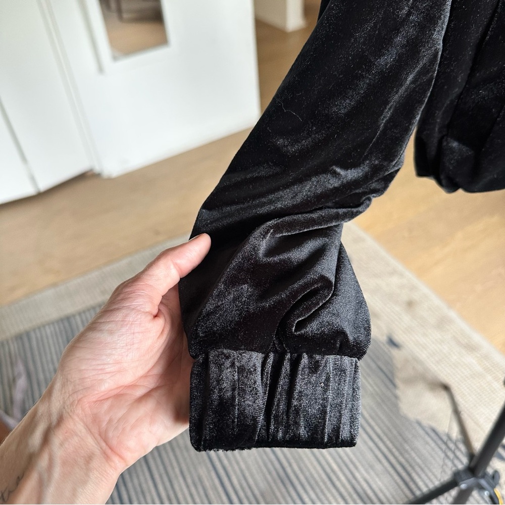 Zara Women's Black Velvet Bomber Jacket XS - Picture 4 of 5